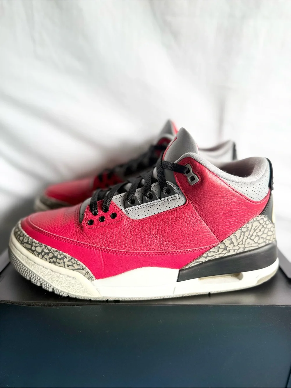 AUTHENTIC Jordan 3 Retro SE “Unite” size 9 CK5692-600 2020 PRE-OWNED